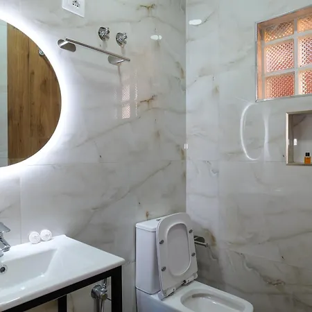 Fabiani Boutique Castle Gate فندق