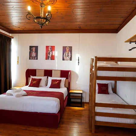 Fabiani Boutique Castle Gate فندق Krujë