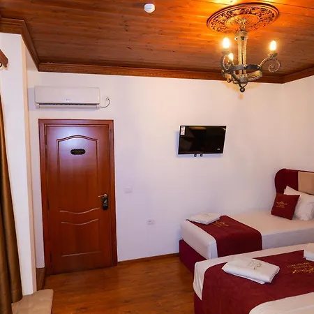 Fabiani Boutique Castle Gate فندق Krujë