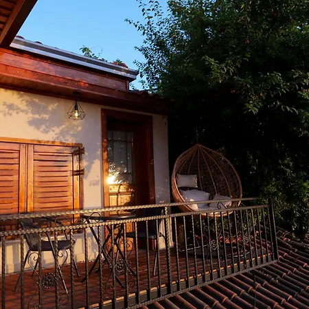 Fabiani Boutique Castle Gate * Κρούγια